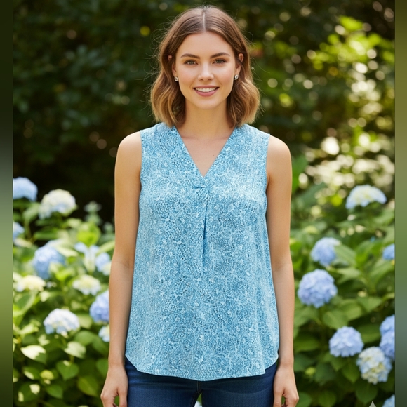 Top - Picture 2 of 14